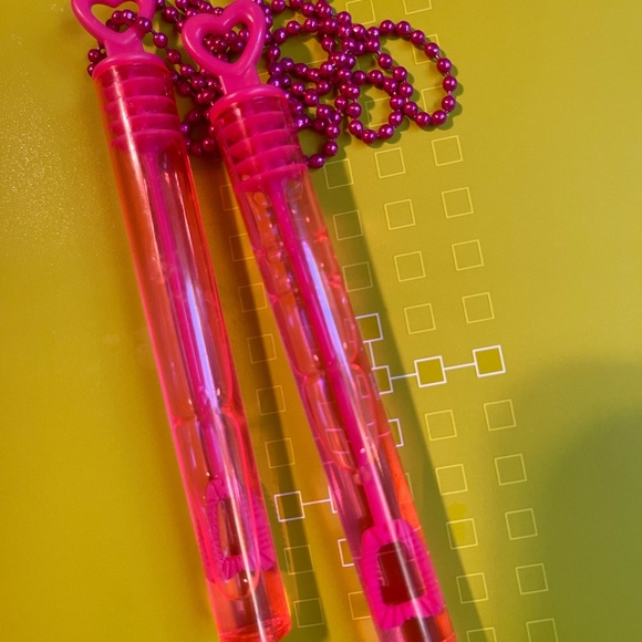 Bubble Necklace 4” high colorful chain refillable 💜heart or star cut out💙 - Picture 4 of 9